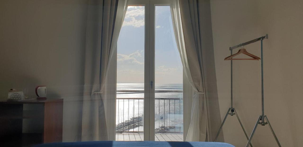 Casa Sul Mare Bed & Breakfast Салерно Екстериор снимка