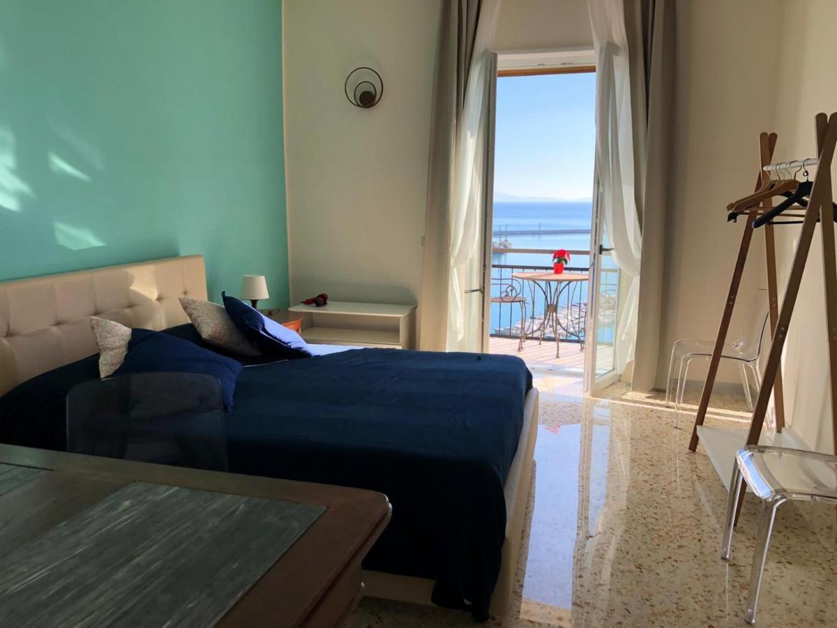 Casa Sul Mare Bed & Breakfast Салерно Екстериор снимка